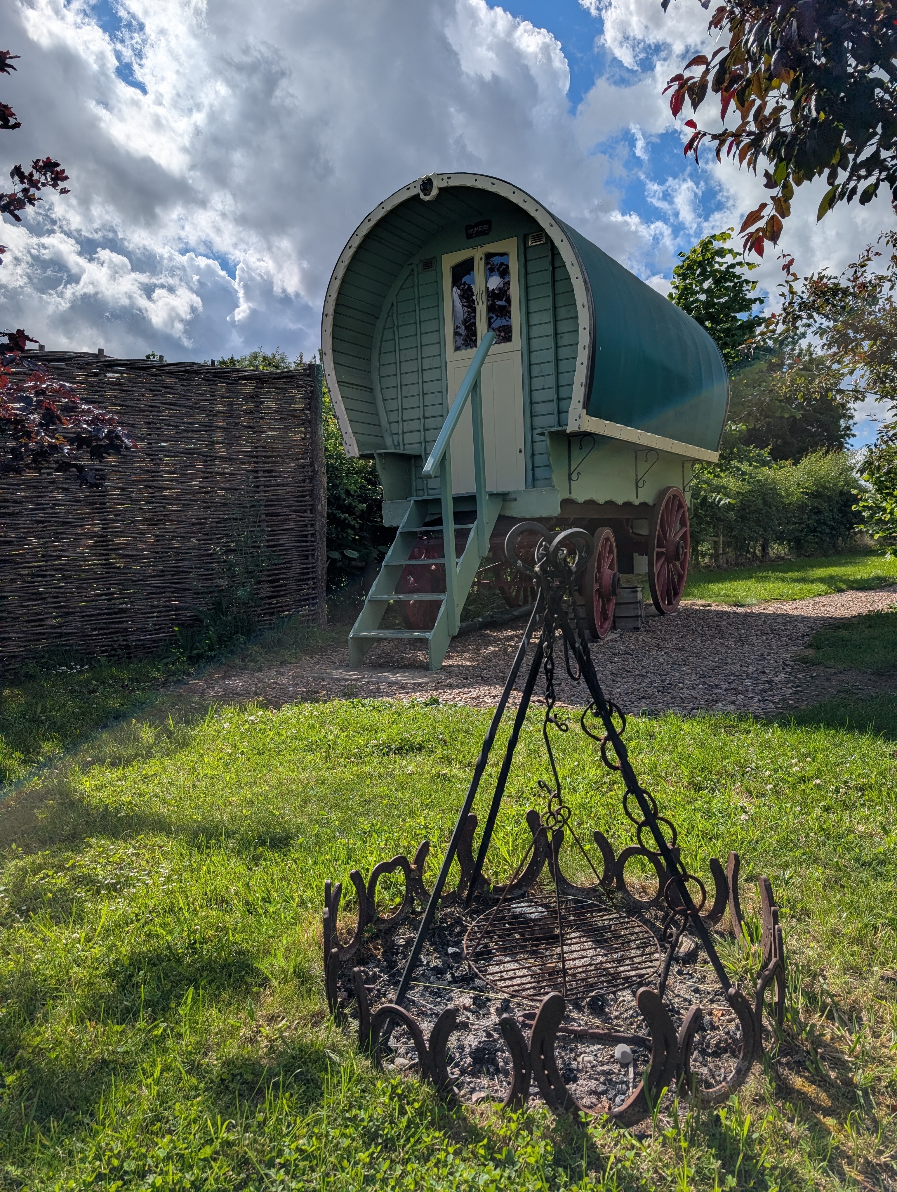 Gayton Farm Gypsy Caravan – Primrose