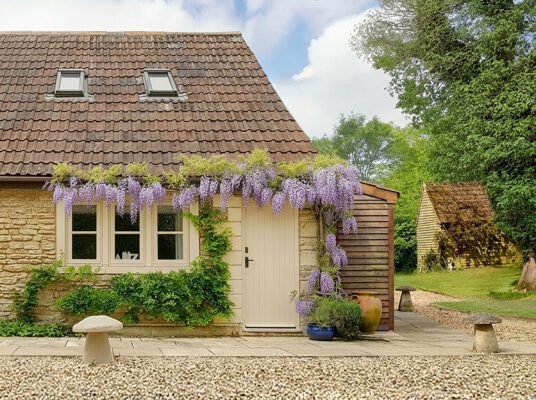 Wisteria End Holiday Cottage